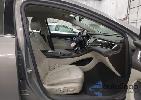 2019 Buick Lacrosse Fwd Essence z USA, uszkodzony, nr VIN 1G4ZP5SS2KU106536